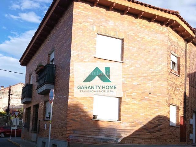 Ático en venta en Valdemorillo, Valdemorillo Pueblo. Cómodo Ático Dúplex en el centro de Valdemorillo Un hogar junto a la Naturaleza. Áticos.