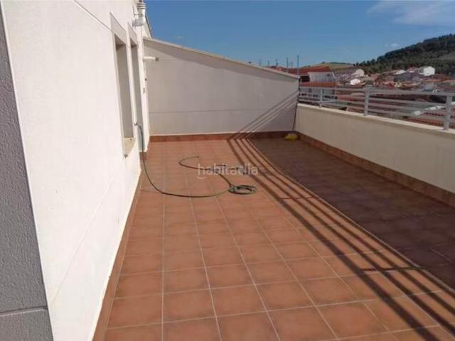Ático en venta en Valdepeñas. Atico en venta en Seis de Junio, 2 dormitorios. Áticos.