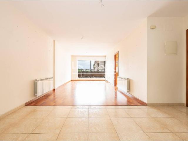 Ático en venta en Vic, Remei La Guixa. EXCLUSIVO ÁTICO DÚPLEX CON GRANDES TERRAZAS Y MUCHA LUZ NATURAL EN VIC. Áticos.