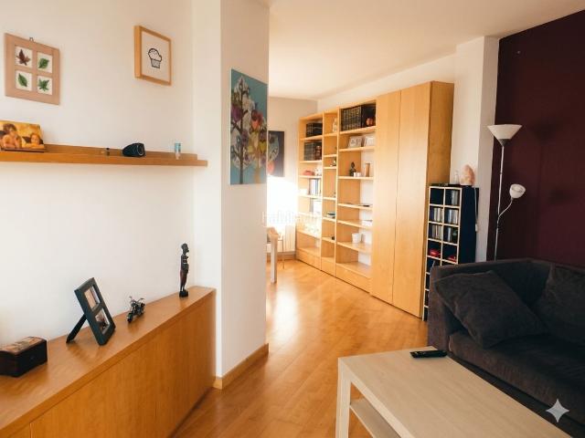 Ático en venta en Vilafranca del Penedès, Les Clotes. Ático esquinero único en Vilafranca Alta Rentabilidad y vistas panorámicas. Áticos Vilafranca del.