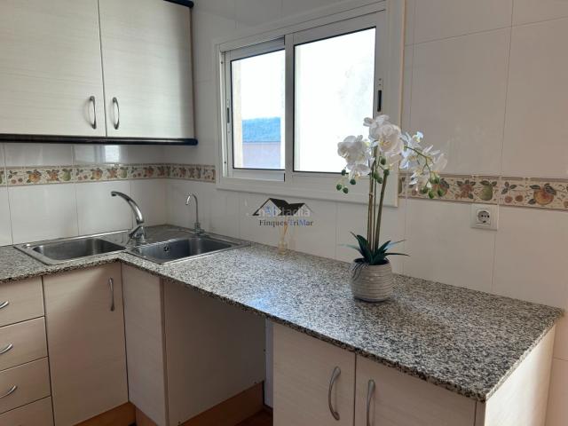 Ático en venta en Vilanova del Camí. ? Acogedor ático de 42 m² en el centro de Vilanova del Camí ?. Áticos Vilanova del.