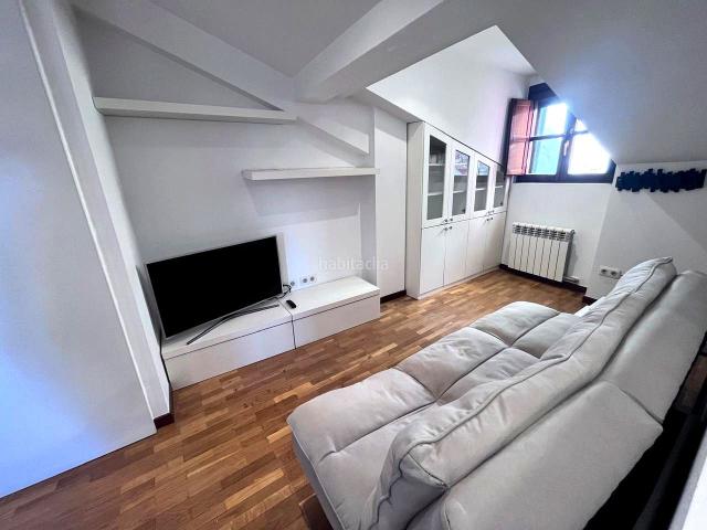 Ático en venta en Vitoria Gasteiz, Casco Viejo. ÁTICO CALLE CORRERÍA CON ASCENSOR. Áticos Vitoria.