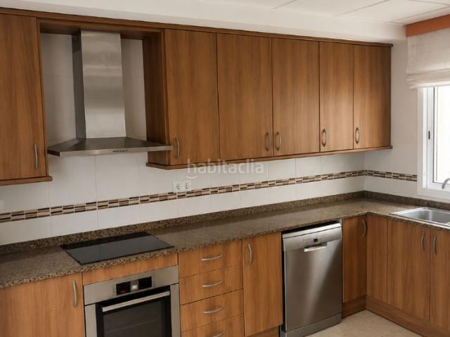 Ático en venta en Alcanar Costa Dorada. Amplio ático moderno con gran terraza. Áticos.