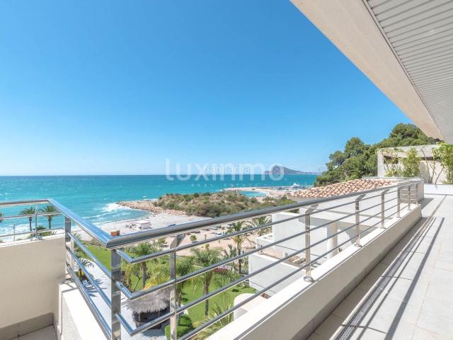 Ático en venta en Altea, Mascarat. Amplio ático con vistas al mar en venta en Mascarat. Áticos.