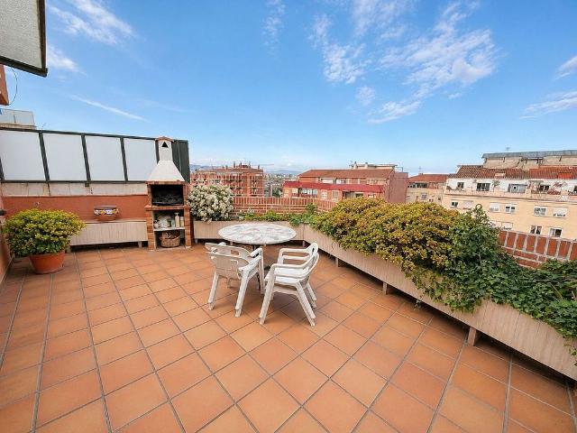 Ático en venta en avenida Meridiana, Barcelona, de 102 m² 3 habitaciones por 680.000