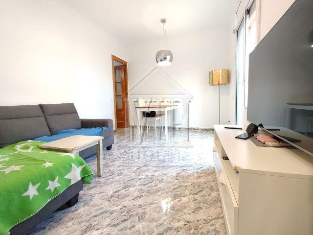 Ático en venta en avenida De Martí Pujol, Badalona, de 85 m² 3 habitaciones por 268.000