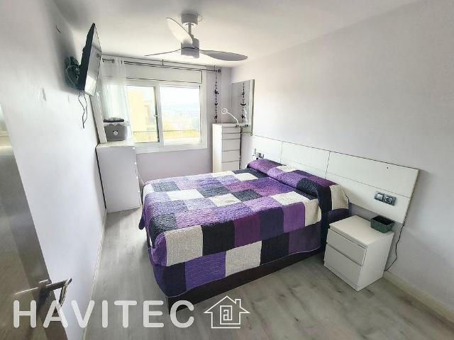 Ático en venta en avenida De Can Cabanyes, Rubí, de 78 m² 3 habitaciones por 229.000