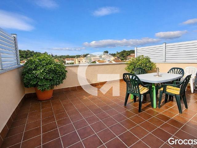 Ático en venta en avenida Del Tarragonès, Pobla de Montornès, la, de 60 m² 2 habitaciones por 185.000