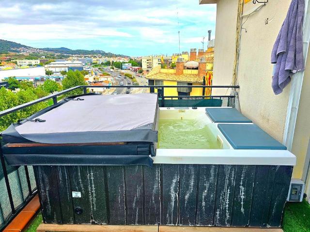 Ático en venta en avenida Del Mediterrani, Pineda de Mar, de 93 m² 3 habitaciones por 250.000