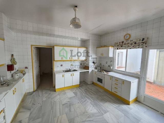 Ático en venta en Badajoz, Casco Antiguo. ATICO EN PLANTA AMPLIO CON TERRAZA EN CASCO ANTIGUO. Áticos.