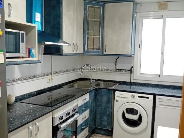 Ático en venta en Badalona, Bufalà. Atico con terraza muy luminoso. Áticos.