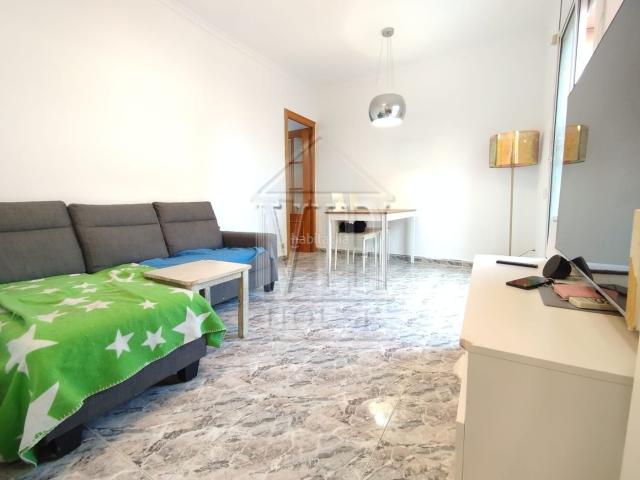 Ático en venta en Badalona, Bufalà. Atico sin ascensor y terraza en Bufala. Áticos.