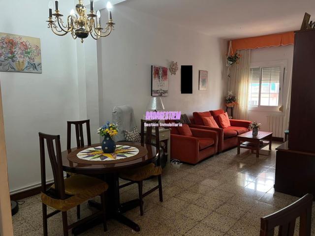 Ático en venta en Badalona, Llefià. Ático junto al metro L2 Sant Adria. Áticos.