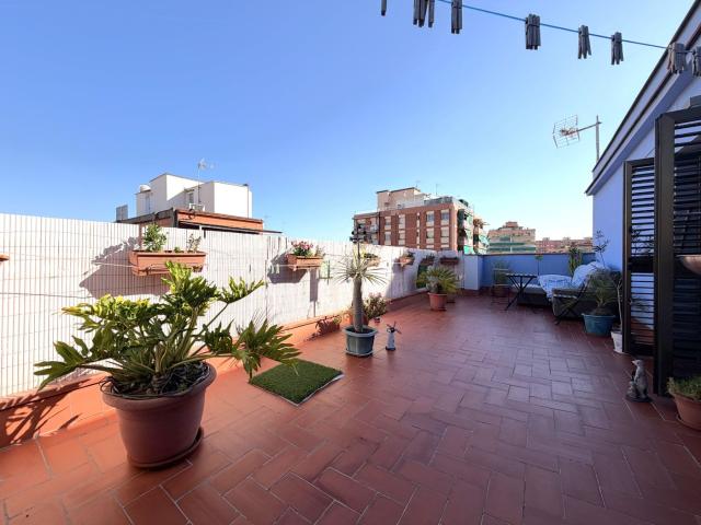 Ático en venta en Badalona, Llefià. ESTANCIAS UNICAS. Áticos.