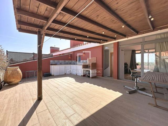 Ático en venta en Baleares Ciutadella de Menorca, Ciutadella. Dúplex de 3 dormitorios con 100 m de terrazas, parking y trastero en venta en Ciutadella, Menorca. Áticos Ciutadella de.