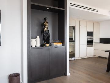 Ático en venta en Baleares Palma de Mallorca, Sant Agustí. Moderno ático en 1ª línea de mar con terraza privada y vistas al puerto en Cala Nova. Áticos Palma de.