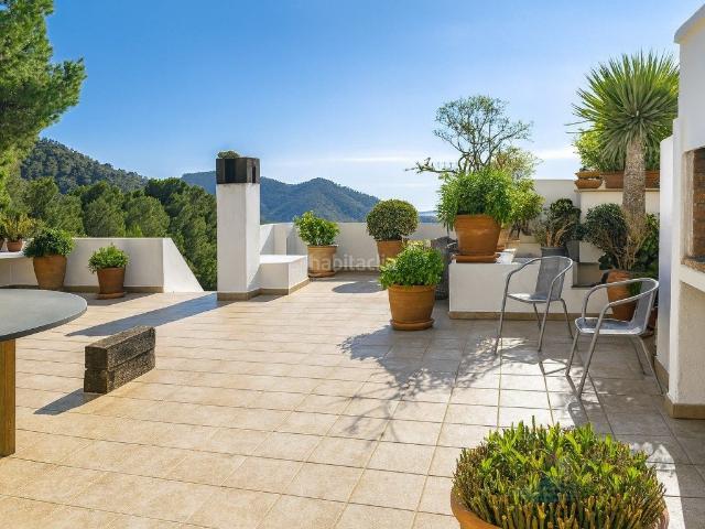 Ático en venta en Baleares Santa Eulària, Santa Eulària des Riu. Espectacular ático con solárium, vistas al mar y a la montaña en Valverde Santa Eulalia, Ibiza. Áticos Santa.