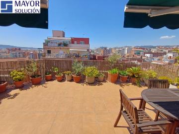 Ático en venta en Barcelona, Baix Guinardó. VENTA DE NUDA PROPIEDAD. Áticos.