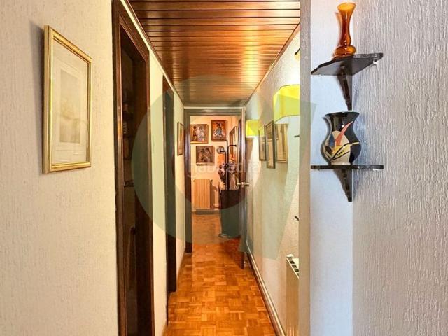 Ático en venta en Barcelona, Baix Guinardó. EN VENTA Ático de 4 habitaciones con vistas a la Sagrada Família por 590.000. Áticos.