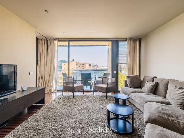 Ático en venta en Barcelona, Barceloneta. Ático con piscina en Barceloneta con vistas al mar. Áticos.