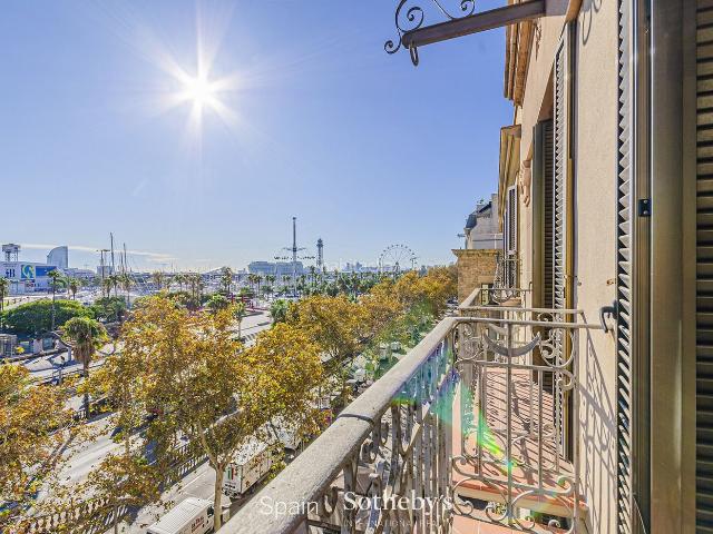 Ático en venta en Barcelona, Gòtic. Ático único con terraza privada de 170 m2 y vistas excepcionales al Puerto. Áticos.