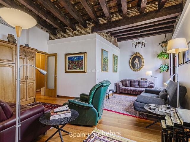 Ático en venta en Barcelona, Gòtic. Fabuloso Penthouse con terraza privada en el Barrio Gótico. Áticos.
