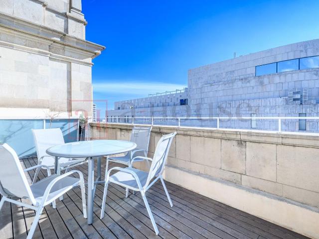 Ático en venta en Barcelona, Dreta de l´Eixample. ÁTICO CON TERRAZA Y VISTAS PANORÁMICAS EN LA DRETA DE LEIXAMPLE. Áticos.