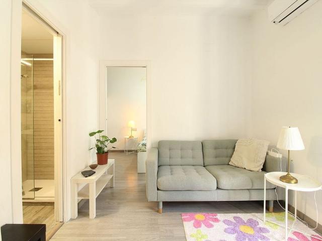 Ático en venta en calle De Berenguer Mallol, Barcelona, de 36 m² 1 habitación por 333.000