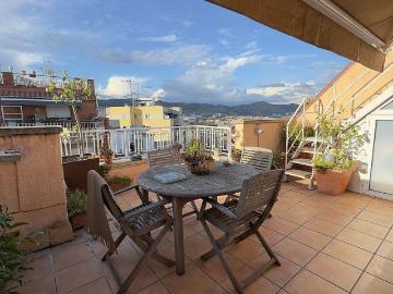 Ático en venta en paseo De la Mare de Déu del Coll, Barcelona, de 60 m² 3 habitaciones por 330.000