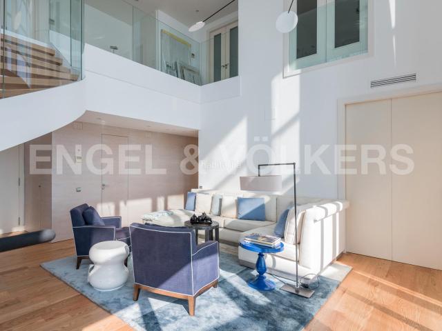 Ático en venta en Barcelona, Diagonal Mar i el Front Marítim del Poblenou. Increíble ático dúplex en la Illa del Mar. Áticos.