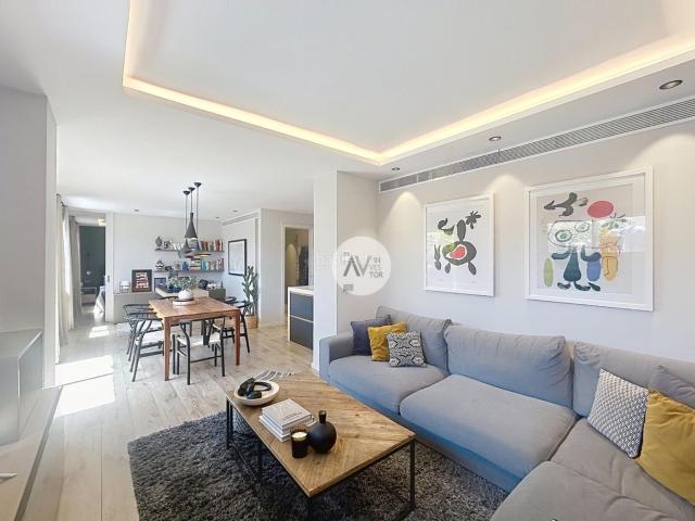 Ático en venta en Barcelona, Dreta de l´Eixample. Ático con terraza privada, jacuzzi y parking Dreta de lEixample, Barcelona. Áticos.