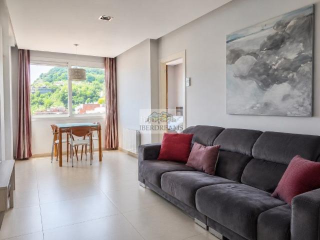 Ático en venta en Barcelona, El Poble Sec Parc de Montjuïc. Ático con encanto en el corazón de Barcelona, junto a Parallel y Montjuïc. Áticos.