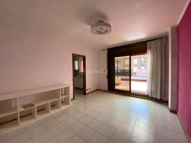 Ático en venta en Barcelona, La Bordeta. ATICO A REFORMAR CON DOS TERRAZAS. Áticos.