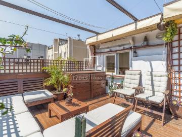 Ático en venta en Barcelona, La Nova Esquerra de l´Eixample. Ático en excelentes condiciones de 1 dormitorio con 24m terraza en venta en Eixample Izquierdo. Áticos.