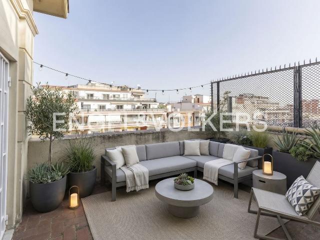 Ático en venta en Barcelona, Sant Antoni. Ático en venta en Sant Antoni. Áticos.