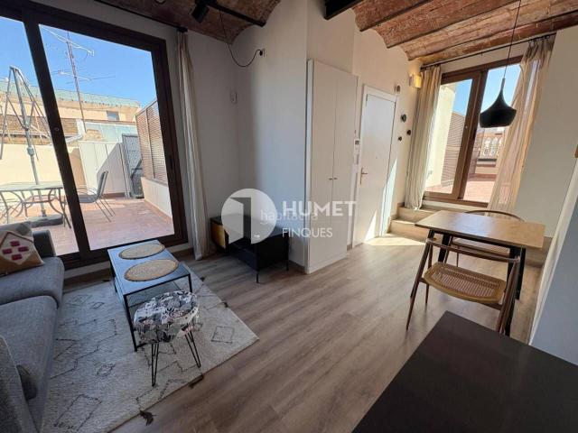 Ático en venta en Barcelona, Sant Antoni. Ático en venta en Sant Antoni. Áticos.