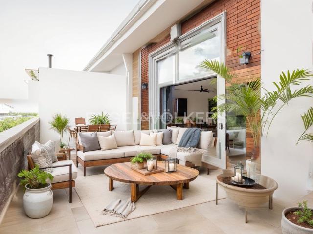 Ático en venta en Barcelona, Sant Gervasi Galvany. Ático con vistas impresionantes al lado de Turó Parc. Áticos.