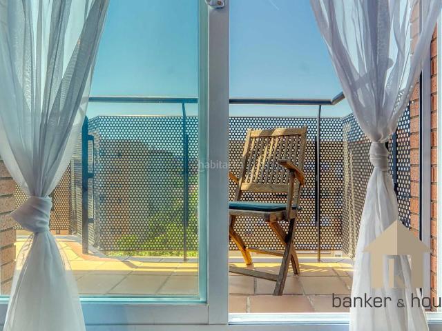 Ático en venta en Barcelona, Sant Martí de Provençals. Para entrar a vivir, 3 hab. Orientacion Sur. Áticos.