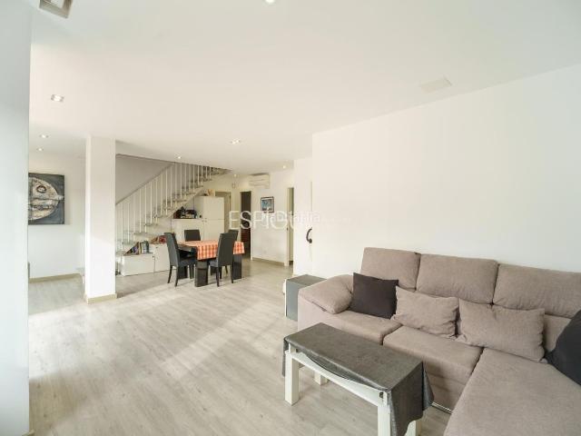 Ático en venta en Barcelona, Sants Badal. Ático dúplex en Sants. Áticos.