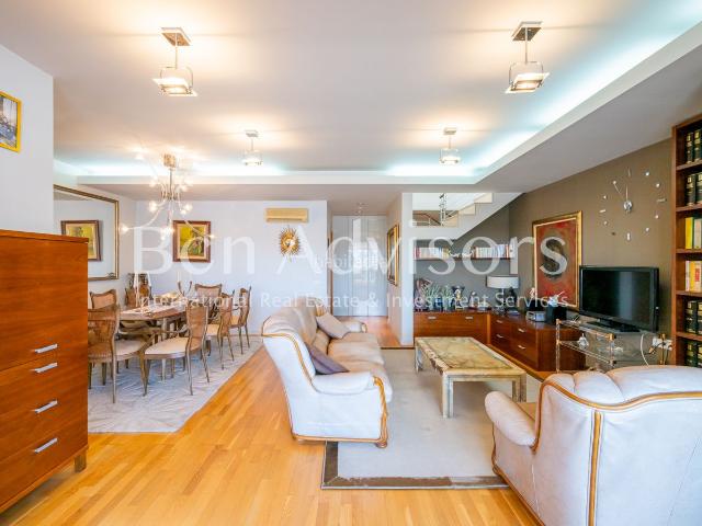 Ático en venta en Barcelona, Sarrià. Estupendo y amplio ático dúplex con terraza y fabulosas vistas en Sarrià. Áticos.