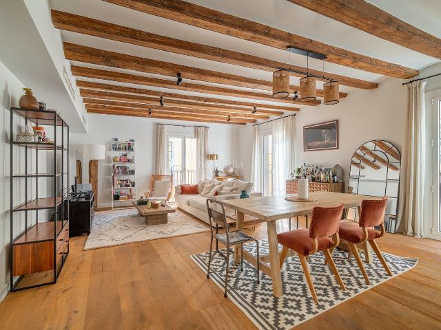Ático en venta en Barcelona, St. Pere Sta. Caterina El Born. Ático exclusivo con terraza privada. Áticos.