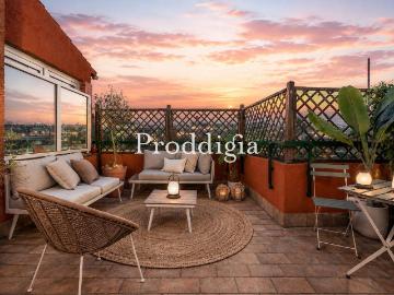Ático en venta en Barcelona, Putget Farró. ESPECTACULAR Ático dúplex con terrazas y vistas al mar. Áticos.