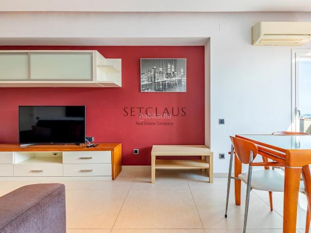 Ático en venta en Barcelona, Raval. BARCELONA. Impecable, luminoso y con vistas al puerto. Áticos.