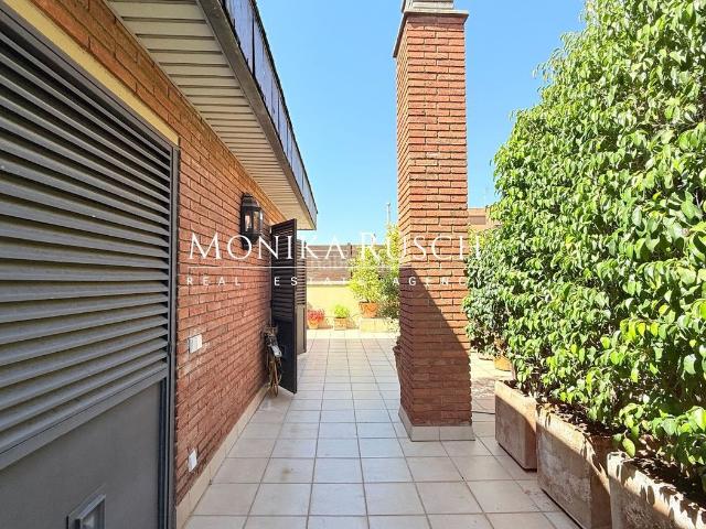 Ático en venta en Barcelona, Tres Torres. Ático dúplex en venta con terraza en Tres Torres. Áticos.