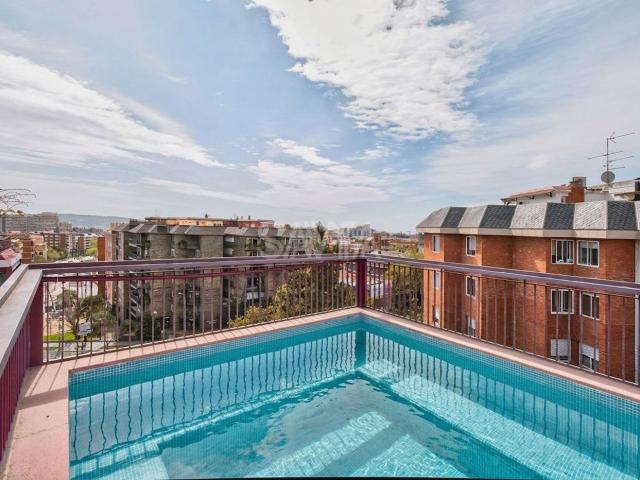 Ático en venta en Barcelona, Tres Torres. Increíble ático con piscina privada en Tres Torres. Áticos.