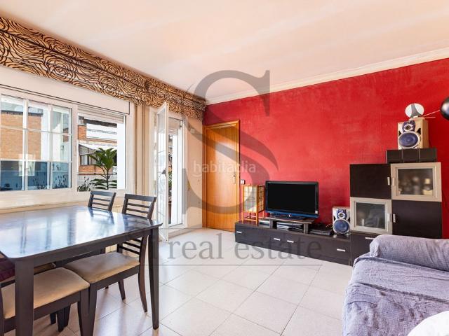 Ático en venta en Barcelona, Trinitat Vella. Áticos.