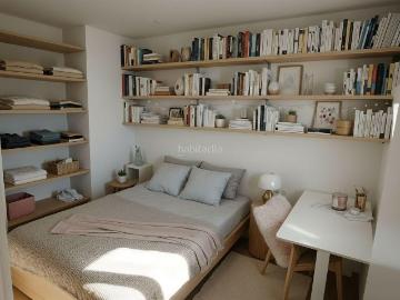 Ático en venta en Barcelona, Turó de la Peira. Tu primer ático soñado en el distrito de Nou Barris luz, terraza privada y reforma impecable. Áticos.