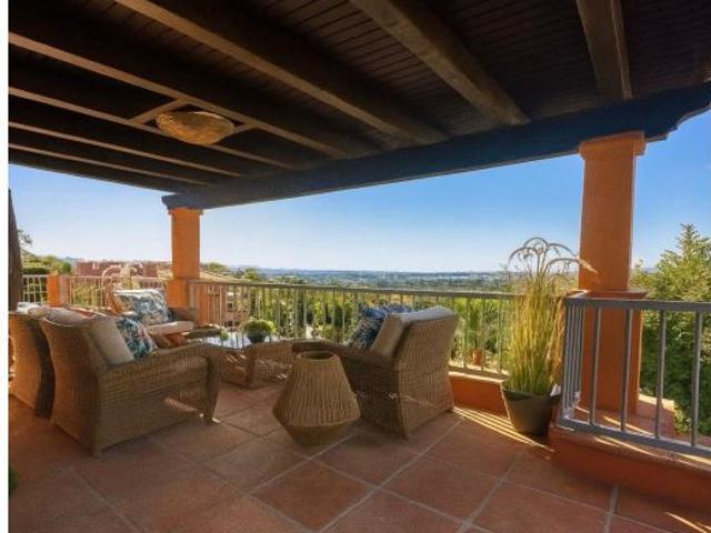 Atico en Venta en Benahavís, Málaga