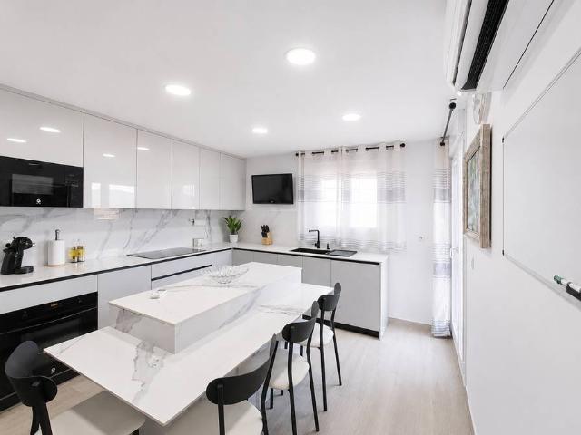 Ático en Venta en Camino Viejo de Málaga