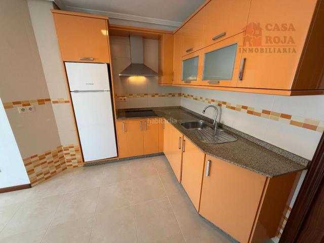 Ático en venta en Cangas, Coiro. Ático de un dormitorio en venta cerca de la playa de Rodeira, en Cangas de Morrazo. Áticos.